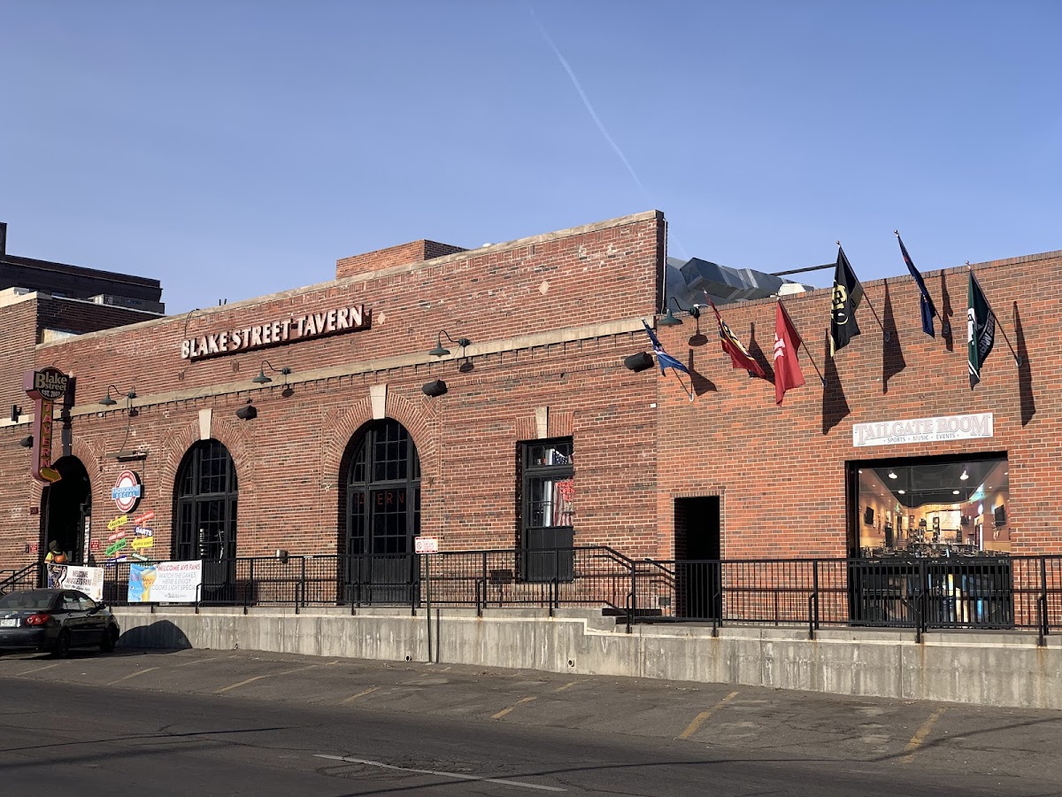 Blake Street Tavern, a bar in Ballpark, Denver