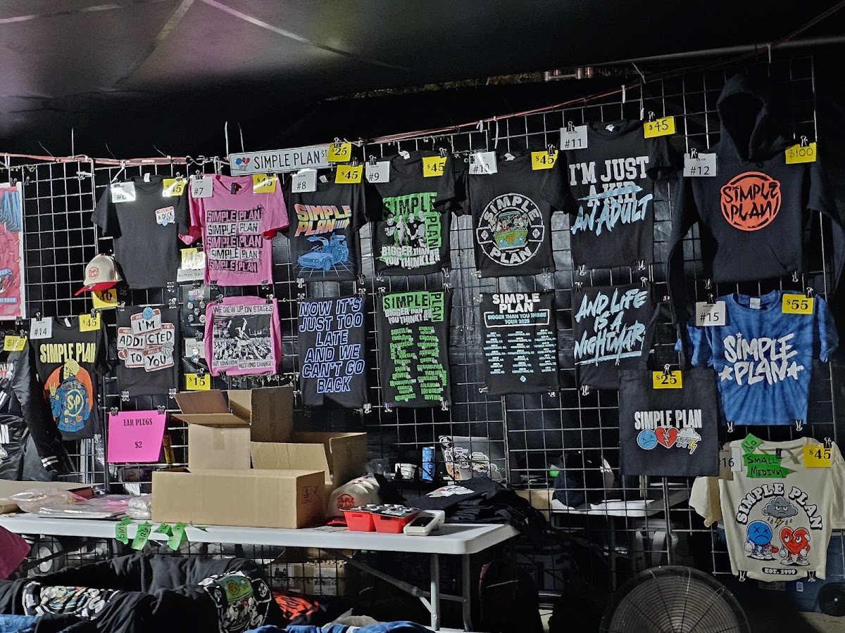 JUNKYARD, a venue in Lincoln Park, Denver