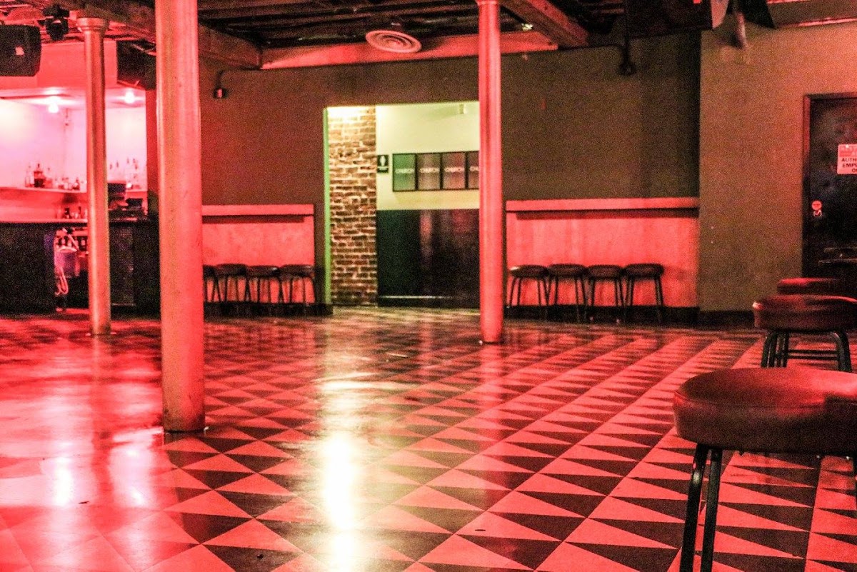 Capitol Hill Nightlife: Dinner Early, Dancing Late