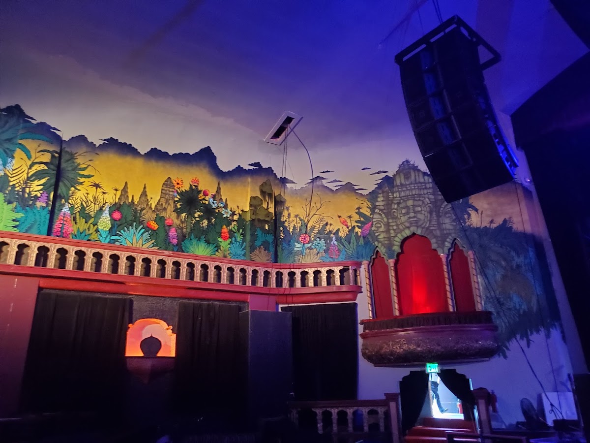 Oriental Theatre-CO - Photo 6